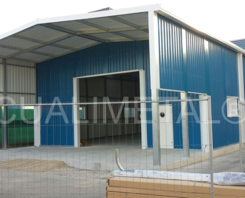 Nave industrial prefabricada. 220m2 Roussillon (Francia) Cualimetal