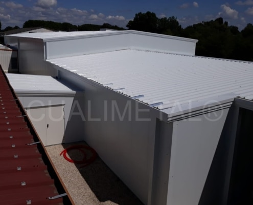 Nave modular metálica. 900m2 Nazelles-Négron (Francia) Cualimetal