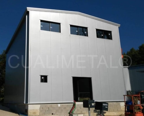 Nave industrial prefabricada. 170m2 Roquevaire (Francia) Cualimetal