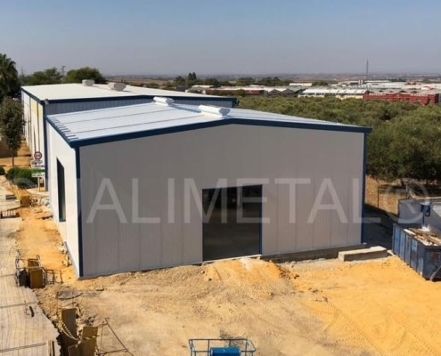 Nave metálica modular. 200m2 Carmona (Sevilla, España) Cualimtal