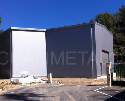 Almacén modular metálico. 300m2 Provenza-Alpes (Francia) Cualimetal