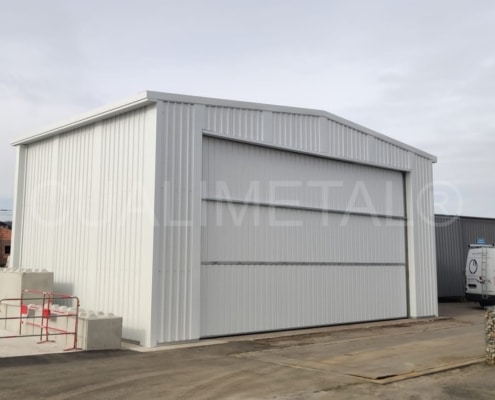Nave metálica modular. 100m2 Notre- Dame-de-Bondeville (Francia) Cualimetal
