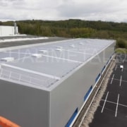 Nave industrial metálica. 2.200m2 Ronchamp (Francia) Cualimetal