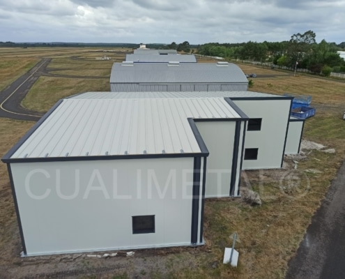 Hangar modular prefabricado. 500 m2 Biscarrosse (Francia) Cualimetal