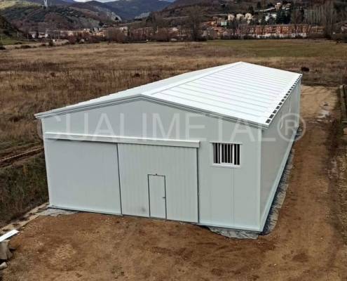 Nave metálica modular. 210m2 La Pola de Gordón (León, España) Cualimetal