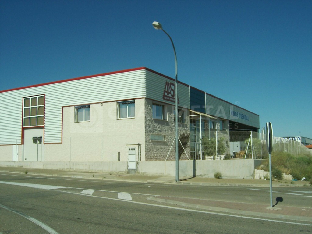 Industrial Building 2100 M2 Borja Zaragoza Cualimetal
