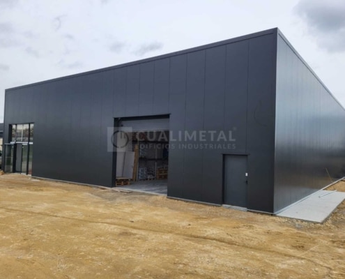 Nave metálica prefabricada. 650m2. Poitiers (Francia) Cualimetal